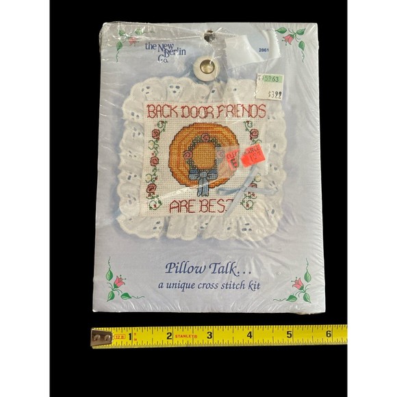 Counted Cross Stitch New Berlin Kit 2861 Pillow Talk Back Door Friends Are Best - Picture 5 of 5